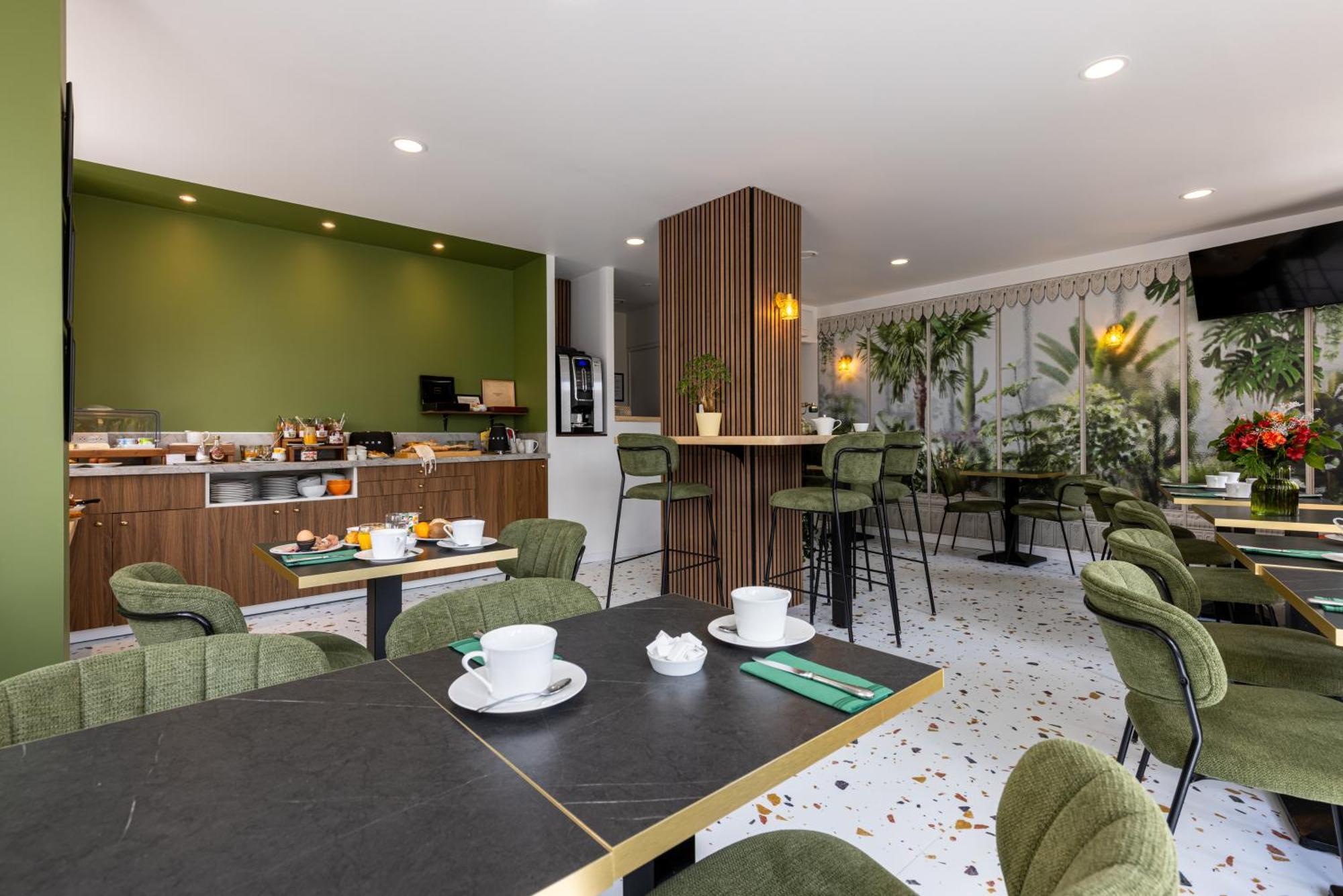 Logis Hotel Le Richelieu - Royan Atlantique Saujon Bagian luar foto